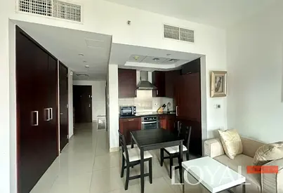 Lovely Fully Furnished Studio Apartment/High Floor