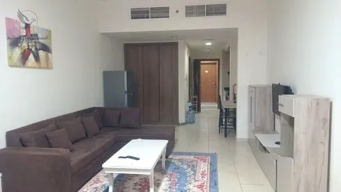 استوديو مفروش بالكامل ابراج عجمان قريب دوار فيرونا والكورنيش مساحه ممتازه