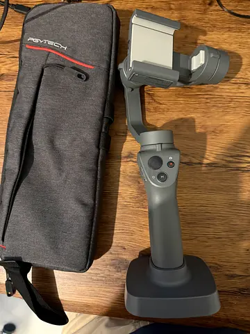 DJI Osmo Mobile 2 - Gimbal Stabilizer with Carrying Case - In perfect conditions