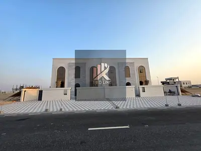 Two villas for sale in Muzaira'a—freehold ownership available to all Arab nationalities. Ready for immediate occupancy, featuring a prime location clo