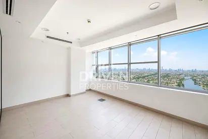 Vacant with Partitions | Spacious Layout | DMCC