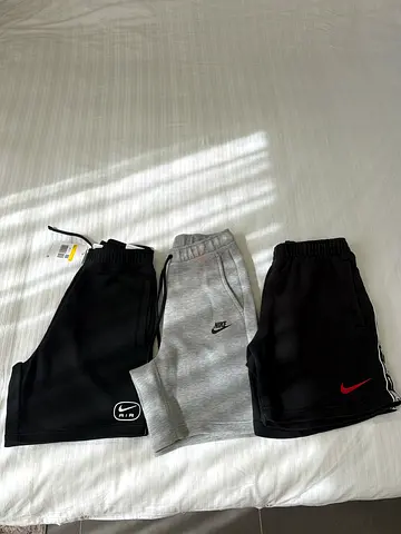 Men’s Nike shorts size S M