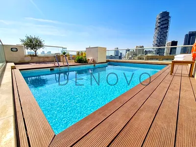 PARTY-THEME | ROOFTOP PRIVATE POOL | CHILLER FREE | UNIQUE TRIPLEX PENTHOUSE