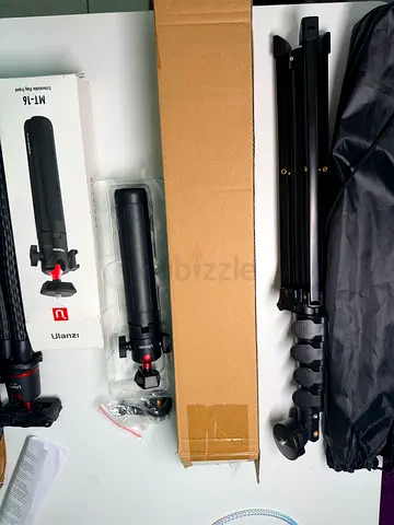 3 tripods