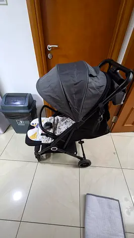 Lightweight foldable baby stroller - good condition