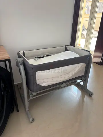 Portable bedside bassinet / cradle in good condition