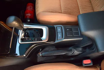 2026 Toyota FORTUNER — миниатюра 11