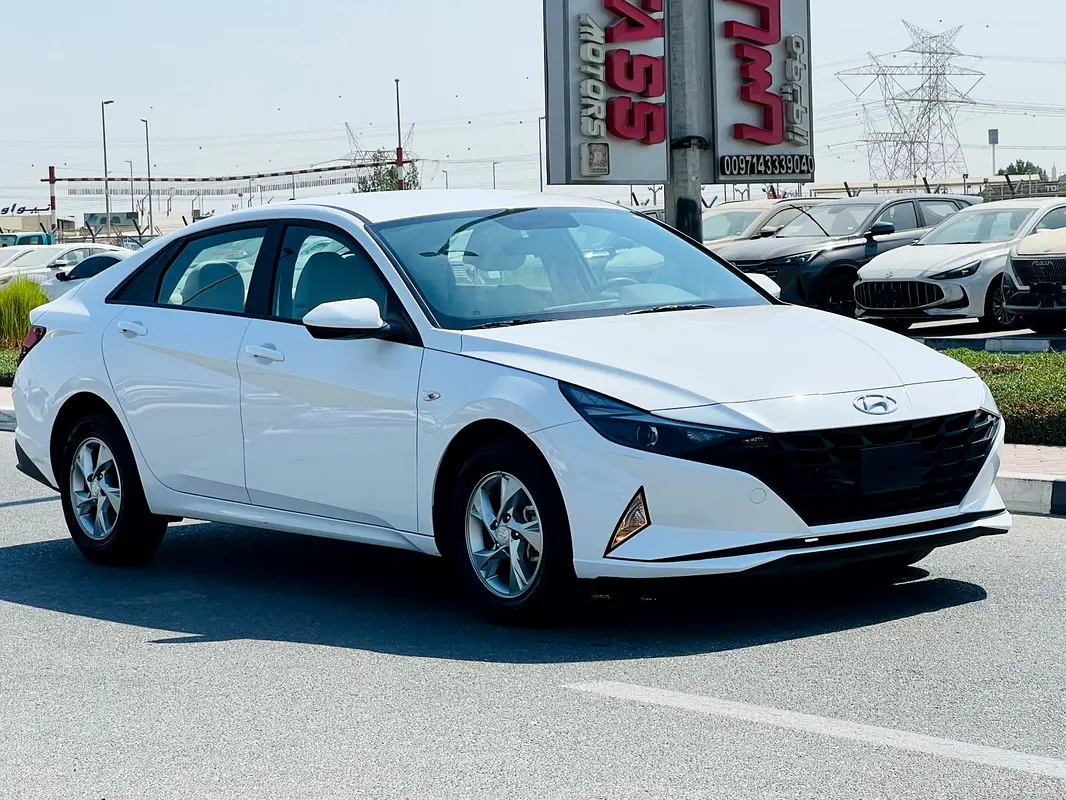 2023 Hyundai Elantra Smart