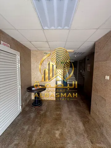 للبيع بناية النباعة الشارقة