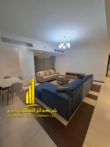 ✨ أفخم شقة بمساحة كبيرة غرفة وصالة للإيجار الشهري في الراشدية 3 في جراند مول بالقرب من كورنيش عجمان✨  غرفة وصالة مفروش بالكامل بمساحة واسعة وتصميم راق
