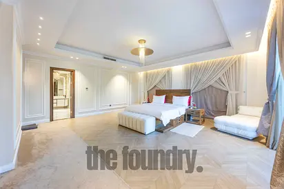 Upgraded Villa | Ready to Make Your Own | 6 Bedrooms