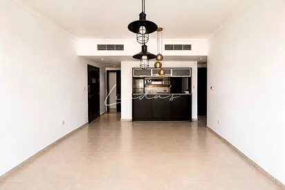 Boulevard View | Mid Floor | Unfurnished | Manage