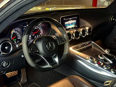 صورة 3 لـ 2016 Mercedes-BENZ AMG