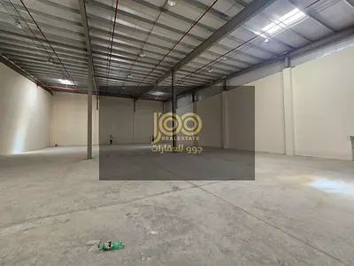 New warehouses—8,600 sq. ft. and 100 kW—in Umm Al-Tha'oub.