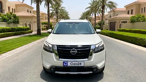 2024 Nissan PATHFINDER photo 2