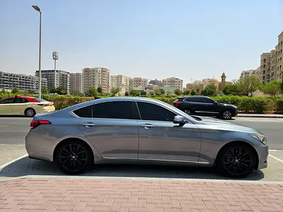 صورة 3 لـ 2016 Genesis G80