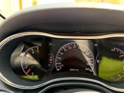 2019 JEEP GRAND CHEROKEE — миниатюра 17