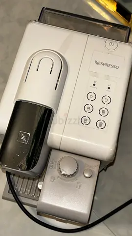 Nespresso Lattissima Touch Original Espresso
Machine with Milk Frother by DeLonghi, White