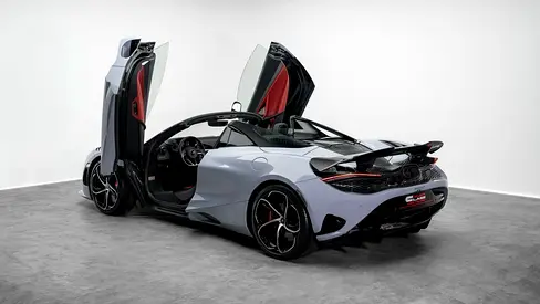 صورة 2 لـ 2024 Mclaren 750S