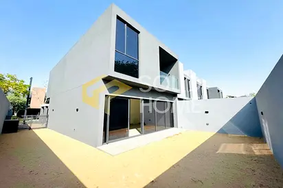 Spacious Townhouse|Fully Privacy|Near to Entrance