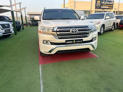 Toyota Land Cruiser GXR 2016 GCC Specs