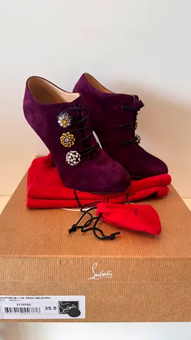 Louboutin booties 35,5
