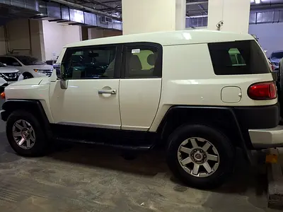 صورة 6 لـ 2014 Toyota FJ CRUISER