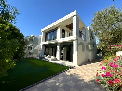 Corner 4 Bed | Fully Furnished | Landscape | Ready Now
