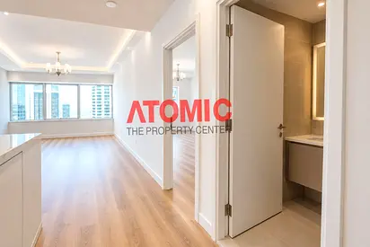 4 Chq| Fully Renovated | High Floor | Next to Tram