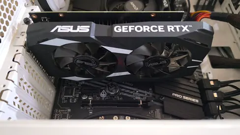 GEFORCE RTX 3050 ASUS