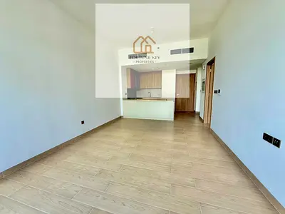 Park Facing | Chiller Free | Low Floor