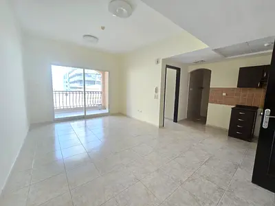 NEXT TO CIRCLE MALL | SPACIOUS ONE BEDROOM