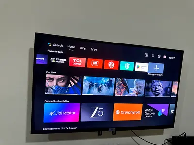 43" TCL 1080p Smart TV (Mint Condition) - Huge Discount, 350 AED FINAL!