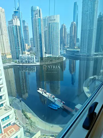شقة مفروشة بغرفتي نوم | إطلالة على مياه المارينا | تخطيط مفتوح