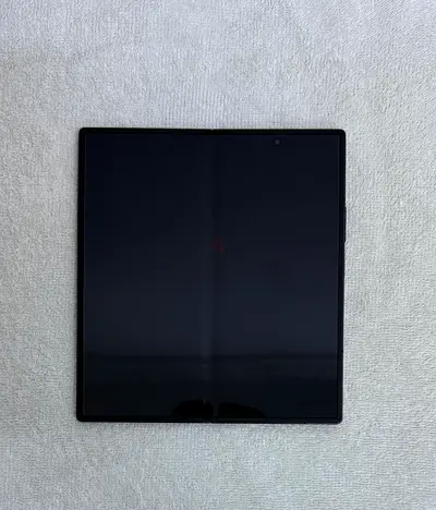 Z Fold 7 ,Excellent condition,very less used.