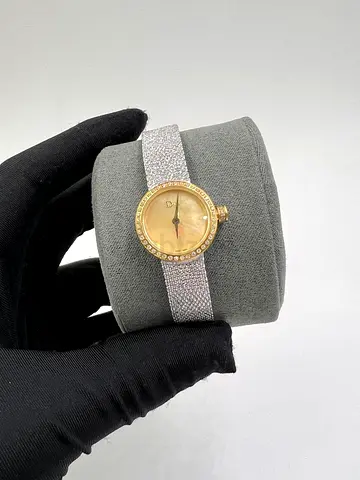 Womens watch