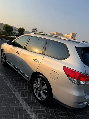 2014 Nissan PATHFINDER 照片 1