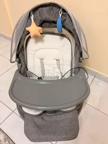 Electric baby swing
