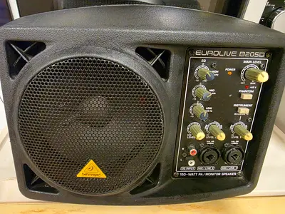 Behringer eurolive B250D
