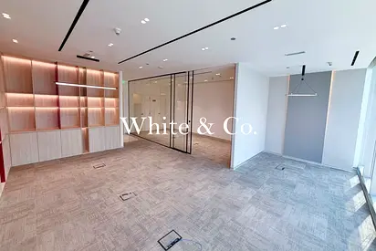FULLY FITTED | NEAR METRO | DED LICENSE