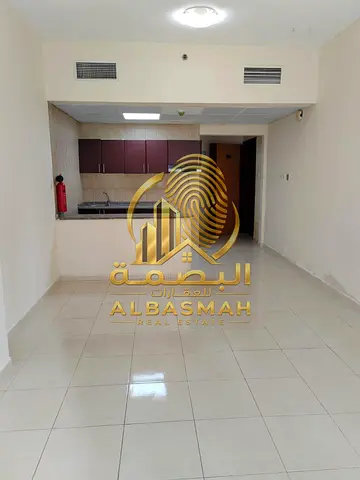 Studio for sale in Al Nahda, Sharjah; priced at AED 540,000 and currently rented, generating an annual income of AED 30,000.