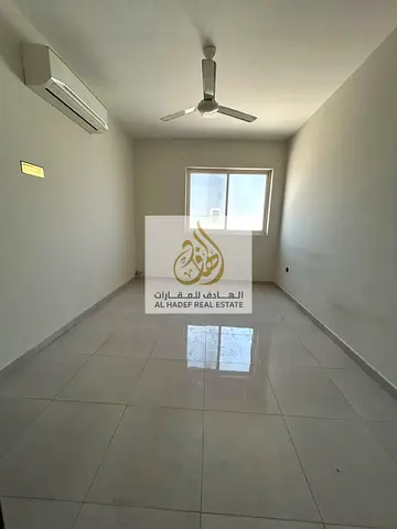 شقة مميزة,بلكونة,صيانة مجانية,مساحة واسعة,موقع مميز,سهل الوصول