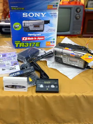 Sony Handycam TR317E Vintage Digital8 كميرا سوني قديم شريط صغير غير مستخدم