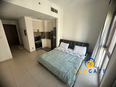 Fully furnished , Mid floor, Vacant on December
