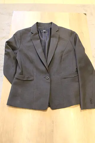 Women's Grey Single-Breasted Suit Blazer - Medium
