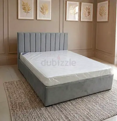NEW HIGH QUALITY QUEEN SIZE FAIBRC WOOD BED INCLUDING MATTRESS