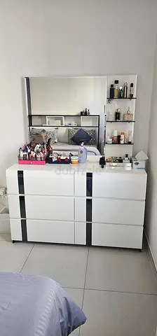 Homecentre dresser