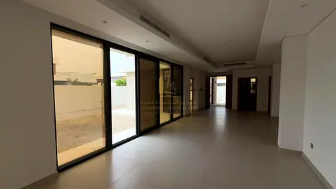 🏡 للبيع | فيلا فاخرة في شموس غاردن سيتي – أول ساكن ✨
