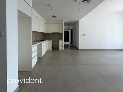 Elegant Apartment | Mid Floor | Boulevard View