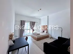 Furnished | Bright | Next to Metro | Vacant
